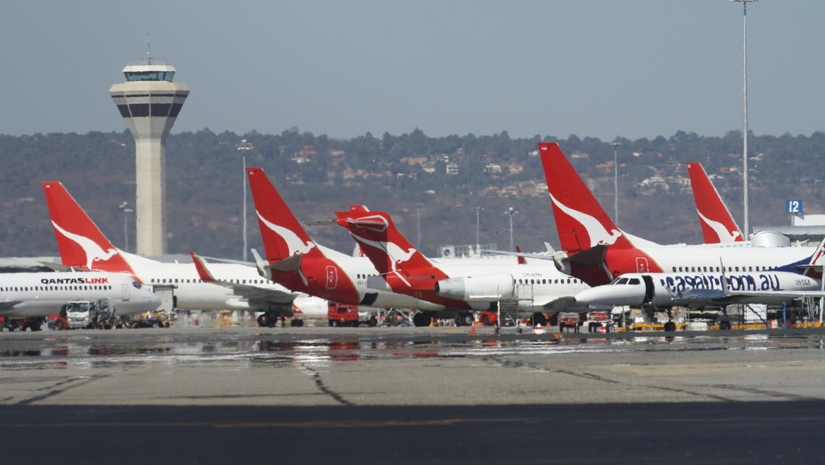 Qantas execs asked to work as baggage handlers Australian Aviation